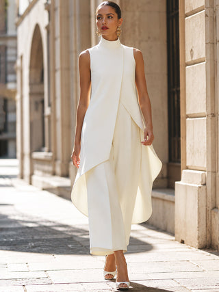 Elegante mono con un corte fluido