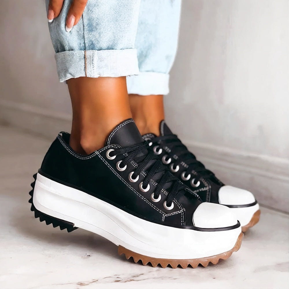 Bettina zapatillas con plataforma en negro